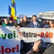 Bornă kilometrică uriașă la cea mai mică autostradă din lume. Ștefan Mandachi: M-am gândit că cei de la București nu ne văd