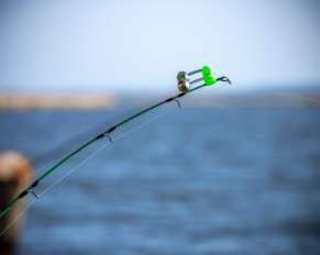ce inseamna pescuit la feeder