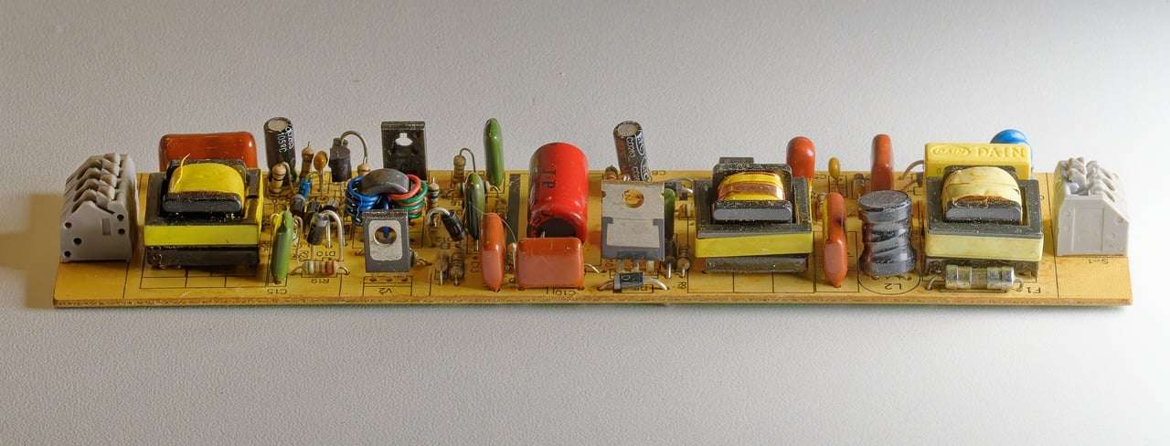 ce inseamna input si output